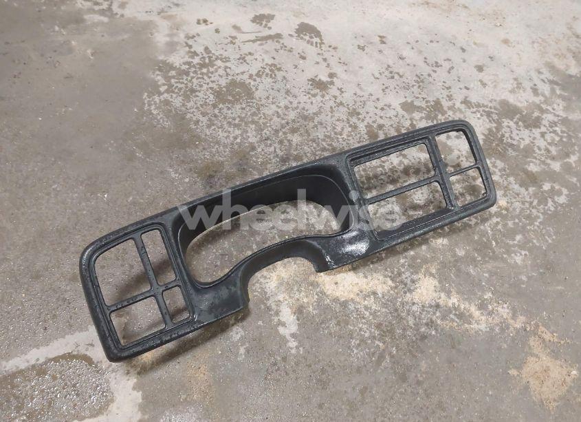 Photo 12 of 2000 Chevrolet Silverado 1500 (VIN 1GCEC14V9YE408018)