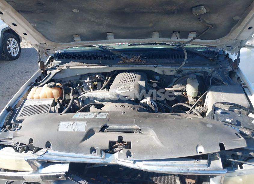 Photo 10 of 2002 Chevrolet Silverado 1500 (VIN 1GCEC14VX2Z235786)