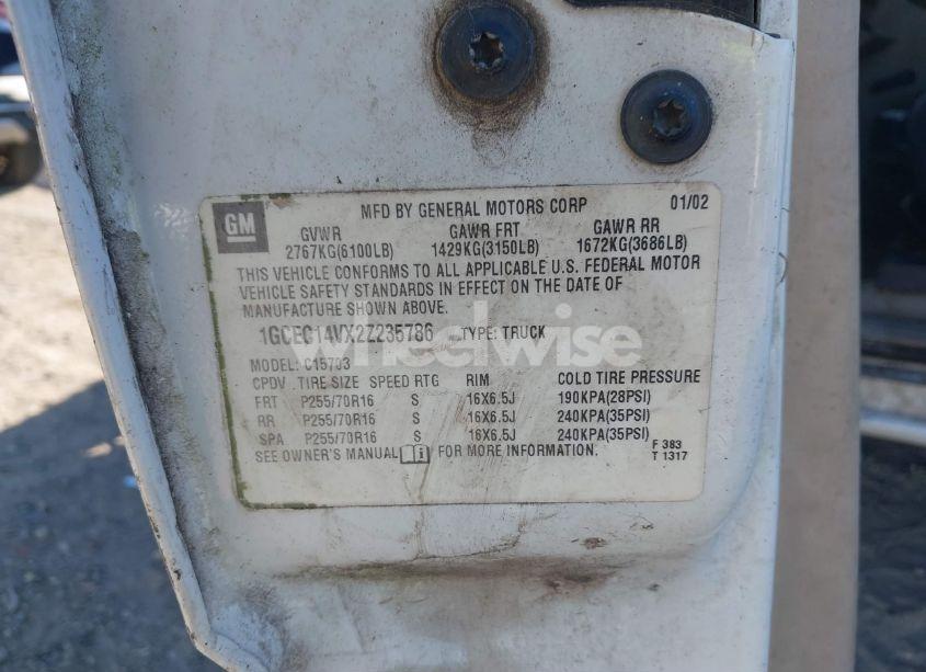 Photo 9 of 2002 Chevrolet Silverado 1500 (VIN 1GCEC14VX2Z235786)