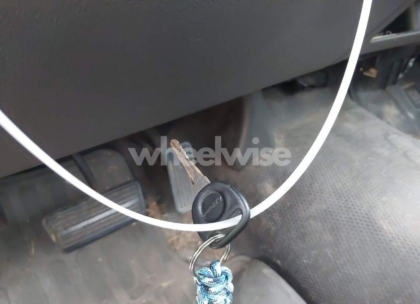 Photo 11 of 2005 Chevrolet Silverado 1500 WORK TRUCK (VIN 1GCEC14VX5Z165940)