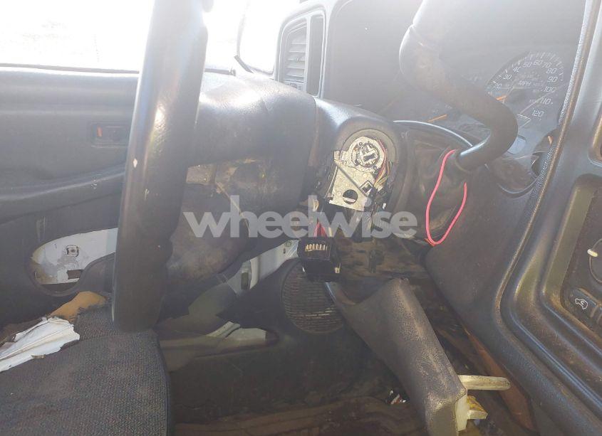 Photo 12 of 2005 Chevrolet Silverado 1500 WORK TRUCK (VIN 1GCEC14VX5Z220807)