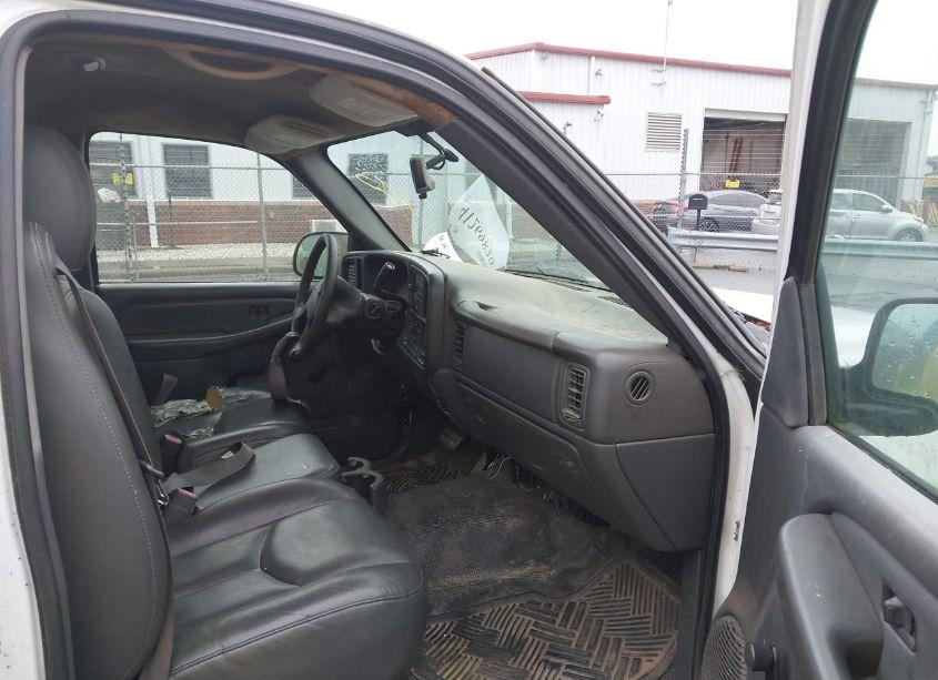 Photo 5 of 2005 Chevrolet Silverado 1500 WORK TRUCK (VIN 1GCEC14VX5Z294924)