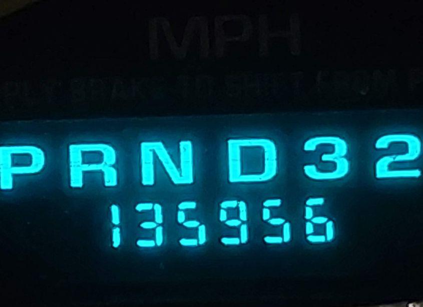 Photo 7 of 2000 Chevrolet Silverado 1500 (VIN 1GCEC14VXYE189781)