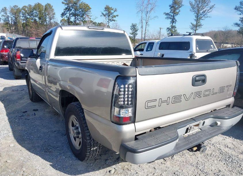 Photo 3 of 2000 Chevrolet Silverado 1500 (VIN 1GCEC14VXYZ355645)