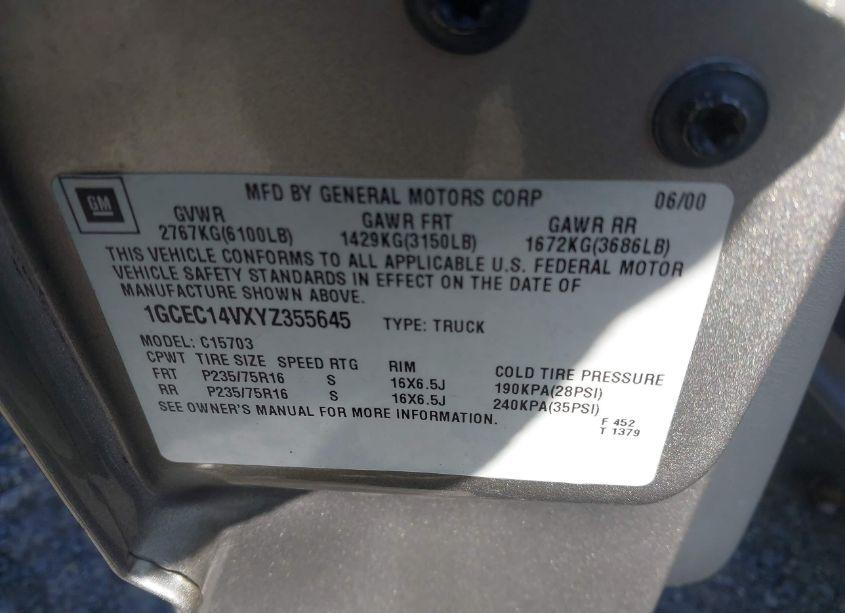 Photo 9 of 2000 Chevrolet Silverado 1500 (VIN 1GCEC14VXYZ355645)