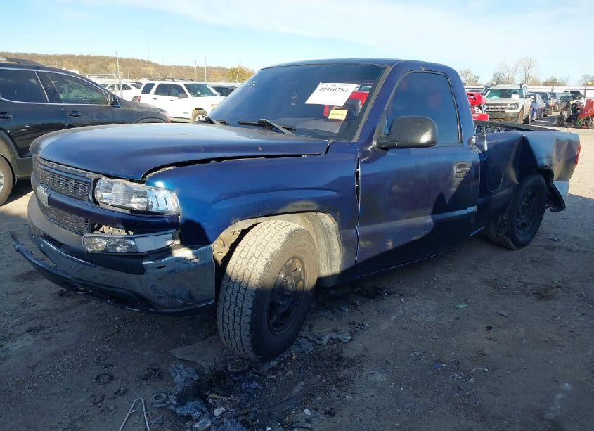 Photo 2 of 2001 Chevrolet Silverado 1500 (VIN 1GCEC14W01Z241328)