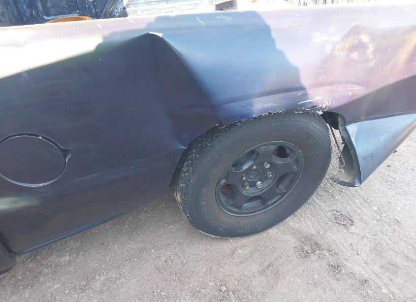 Photo 6 of 2001 Chevrolet Silverado 1500 (VIN 1GCEC14W01Z241328)