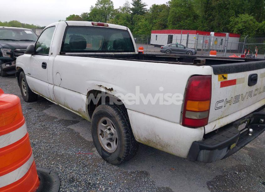 Photo 3 of 2002 Chevrolet Silverado 1500 (VIN 1GCEC14W02Z173601)