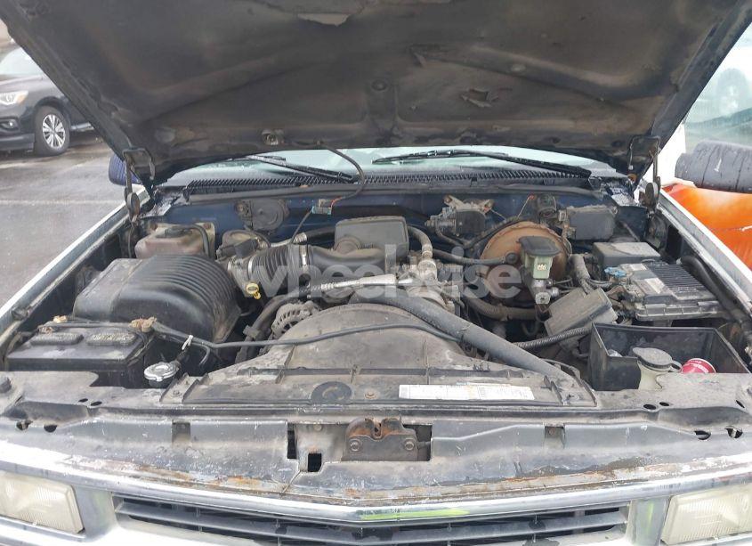 Photo 10 of 1996 Chevrolet Gmt-400 C1500 (VIN 1GCEC14W0TZ218067)