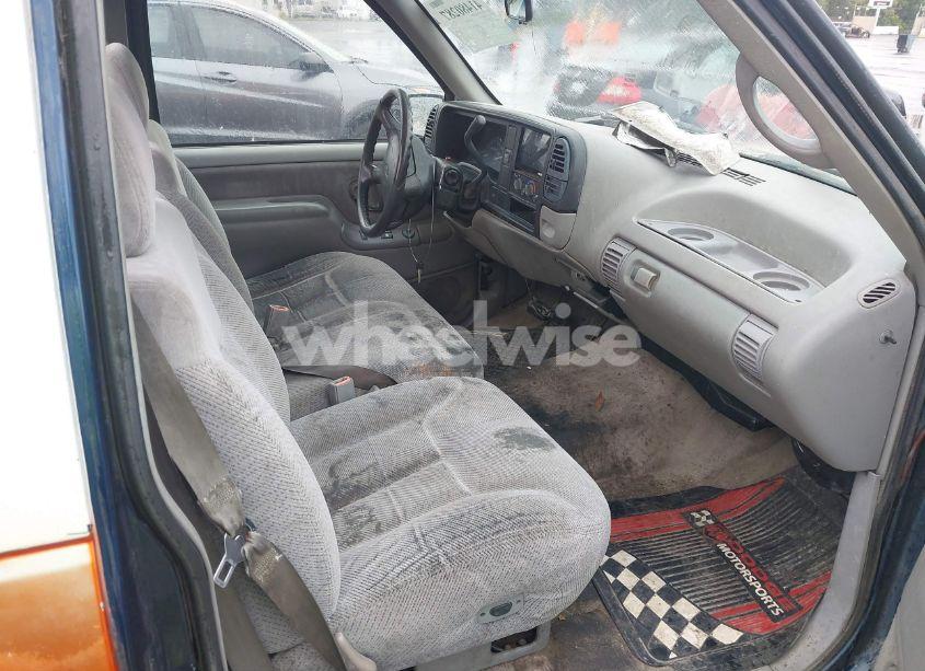 Photo 5 of 1996 Chevrolet Gmt-400 C1500 (VIN 1GCEC14W0TZ218067)