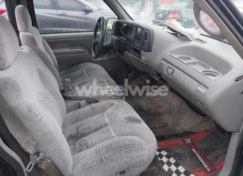 Photo 8 of 1996 Chevrolet Gmt-400 C1500 (VIN 1GCEC14W0TZ218067)