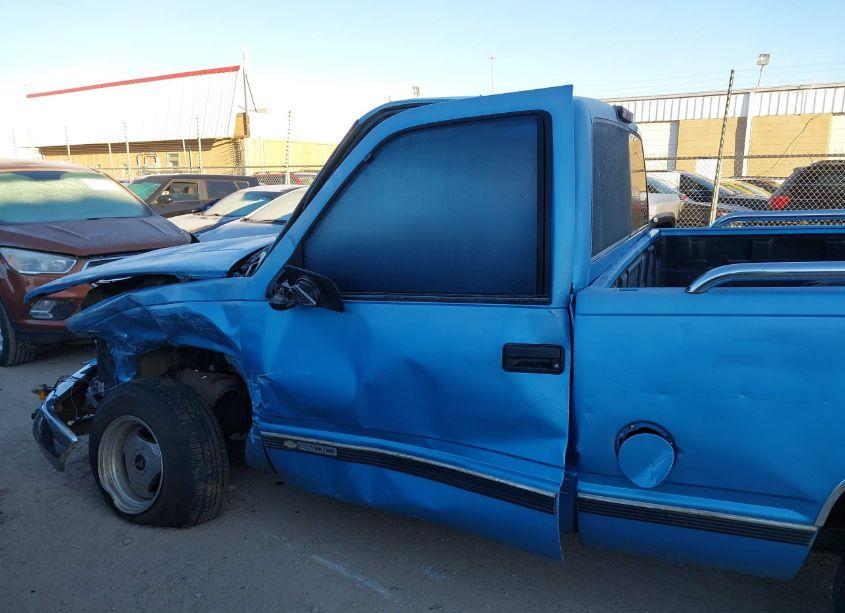 Photo 6 of 1997 Chevrolet C1500 FLEETSIDE (VIN 1GCEC14W0VZ136696)