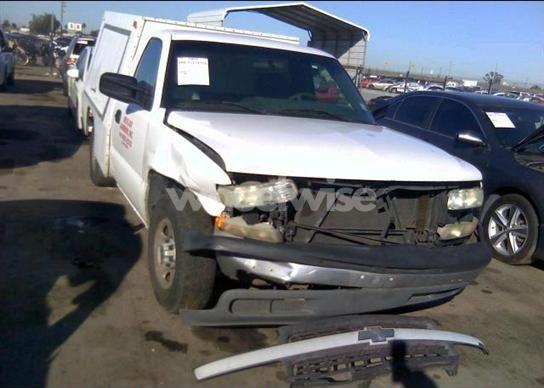 1999 Chevrolet Silverado 1500 (VIN 1GCEC14W0XE252779) main photo
