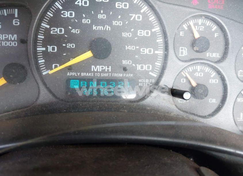 Photo 7 of 2000 Chevrolet Silverado 1500 (VIN 1GCEC14W0YZ154863)