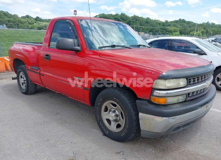 2002 Chevrolet Silverado 1500 (VIN 1GCEC14W12Z133236) main photo