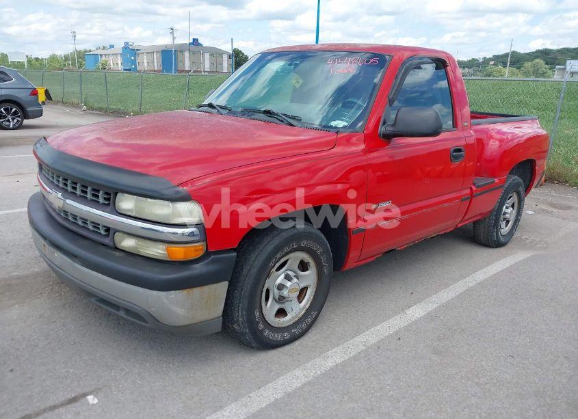 Photo 2 of 2002 Chevrolet Silverado 1500 (VIN 1GCEC14W12Z133236)