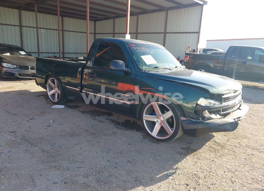 2002 Chevrolet Silverado 1500 (VIN 1GCEC14W12Z159349) main photo