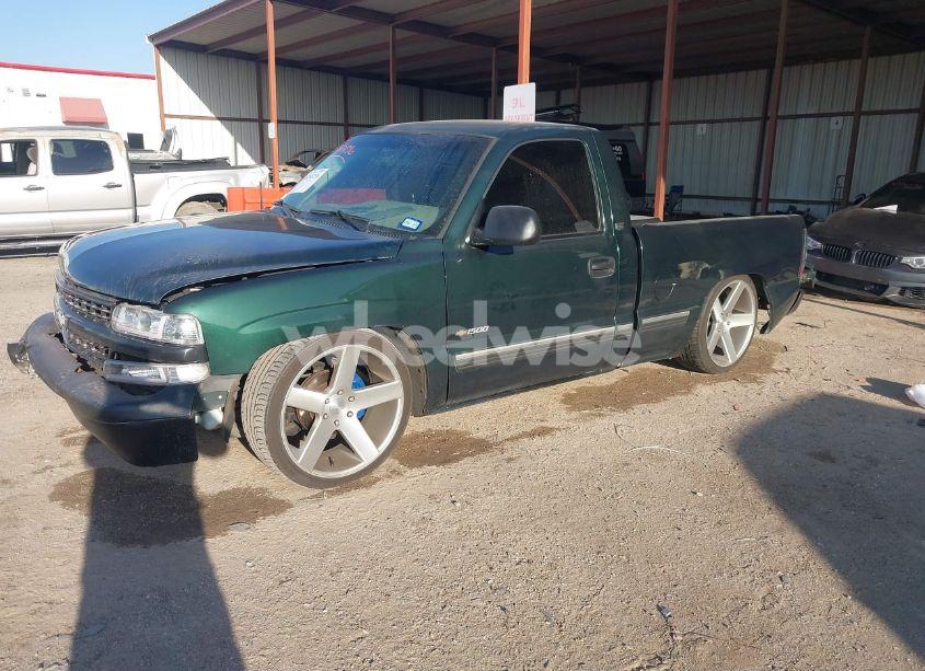 Photo 2 of 2002 Chevrolet Silverado 1500 (VIN 1GCEC14W12Z159349)