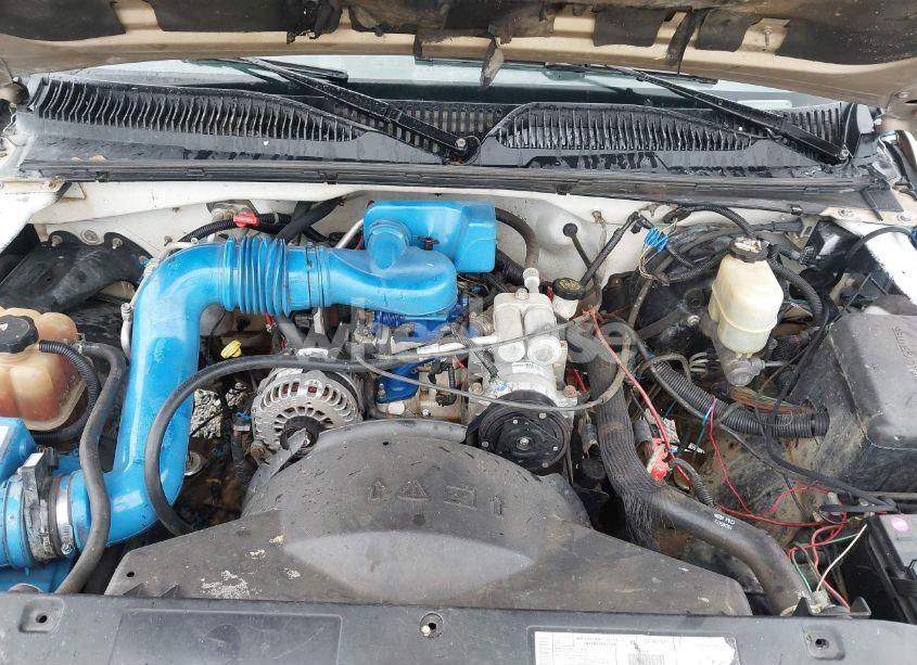 Photo 10 of 1999 Chevrolet Silverado 1500 (VIN 1GCEC14W1XZ129128)