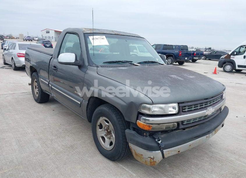 2000 Chevrolet Silverado 1500 (VIN 1GCEC14W1YZ219817) main photo