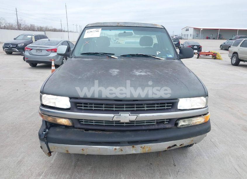 Photo 6 of 2000 Chevrolet Silverado 1500 (VIN 1GCEC14W1YZ219817)