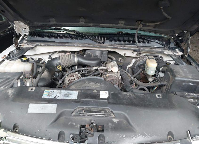 Photo 10 of 2001 Chevrolet Silverado 1500 (VIN 1GCEC14W21Z266716)