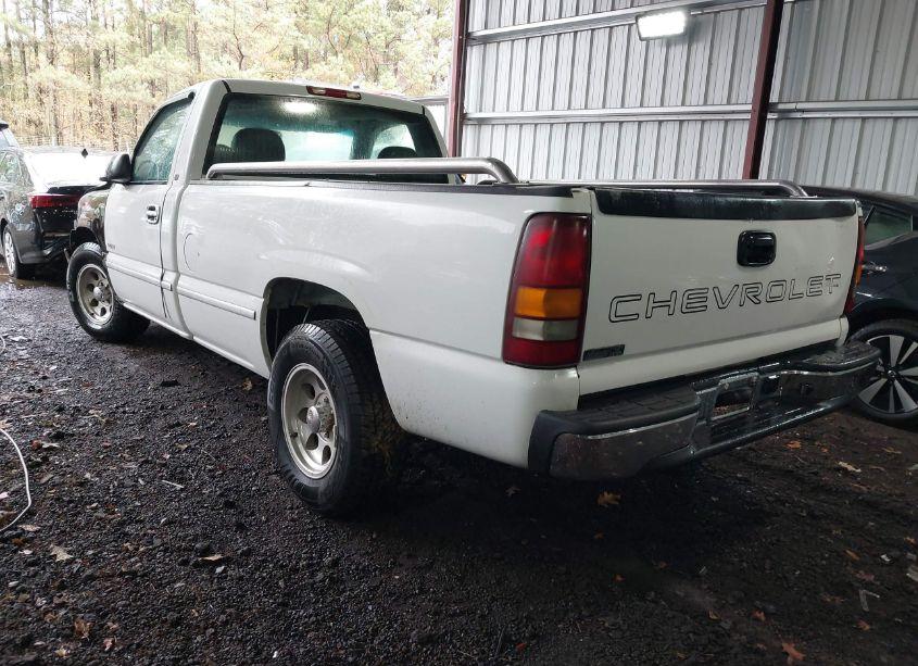 Photo 3 of 2001 Chevrolet Silverado 1500 (VIN 1GCEC14W21Z266716)