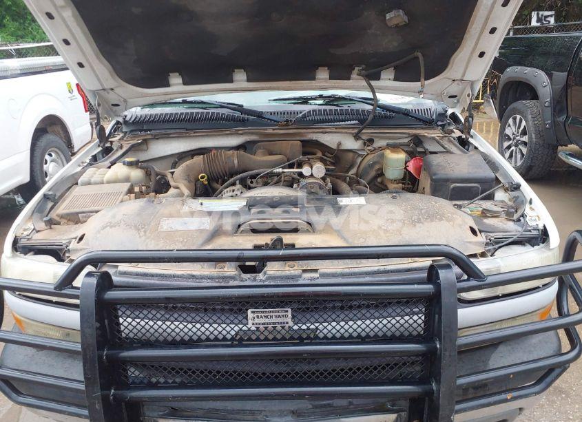 Photo 10 of 2001 Chevrolet Silverado 1500 (VIN 1GCEC14W21Z274332)