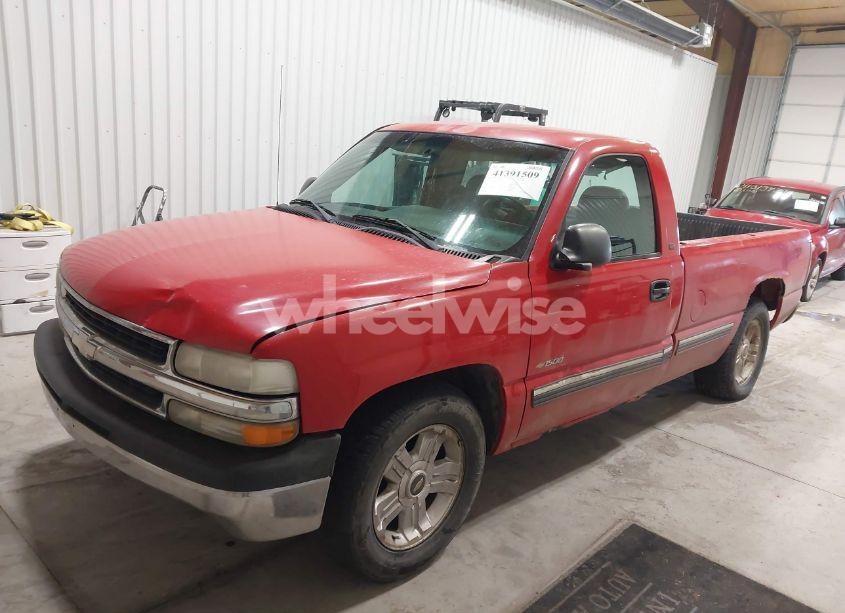 Photo 2 of 2001 Chevrolet Silverado 1500 (VIN 1GCEC14W21Z291227)