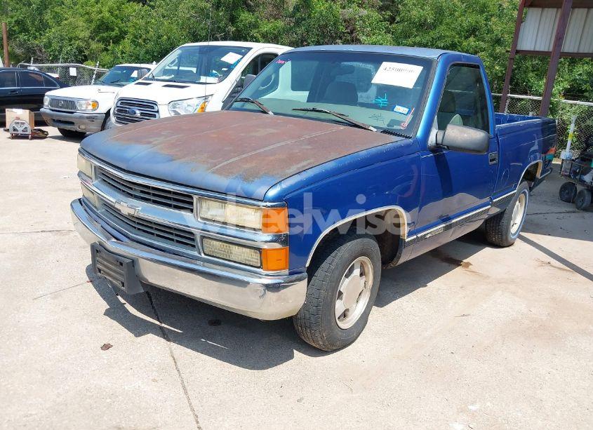 Photo 2 of 1997 Chevrolet C1500 FLEETSIDE (VIN 1GCEC14W2VZ127370)