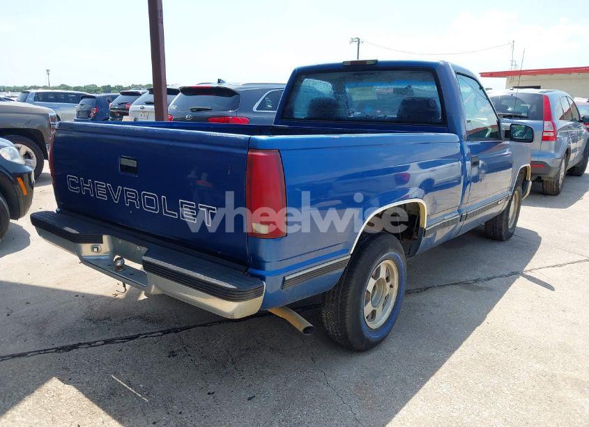 Photo 4 of 1997 Chevrolet C1500 FLEETSIDE (VIN 1GCEC14W2VZ127370)