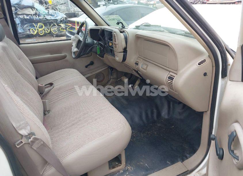 Photo 5 of 1998 Chevrolet C1500 FLEETSIDE W/T (VIN 1GCEC14W2WZ265007)