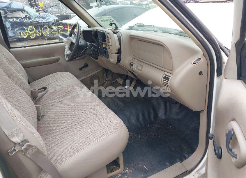 Photo 8 of 1998 Chevrolet C1500 FLEETSIDE W/T (VIN 1GCEC14W2WZ265007)