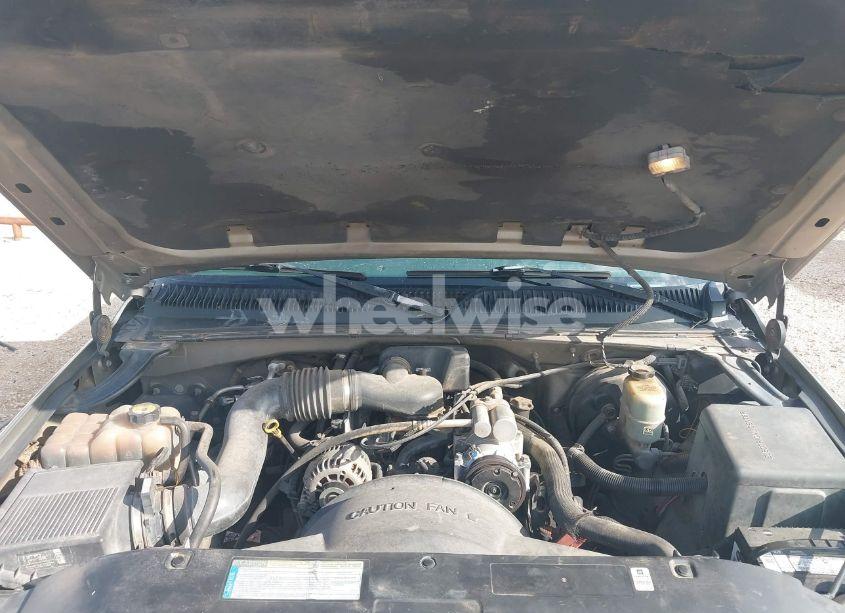 Photo 10 of 2000 Chevrolet Silverado 1500 (VIN 1GCEC14W2YZ179649)