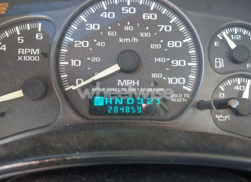 Photo 15 of 2000 Chevrolet Silverado 1500 (VIN 1GCEC14W2YZ179649)