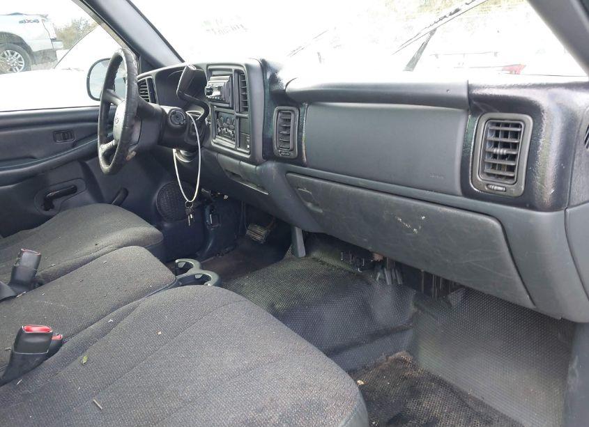 Photo 5 of 2001 Chevrolet Silverado 1500 (VIN 1GCEC14W31Z185966)