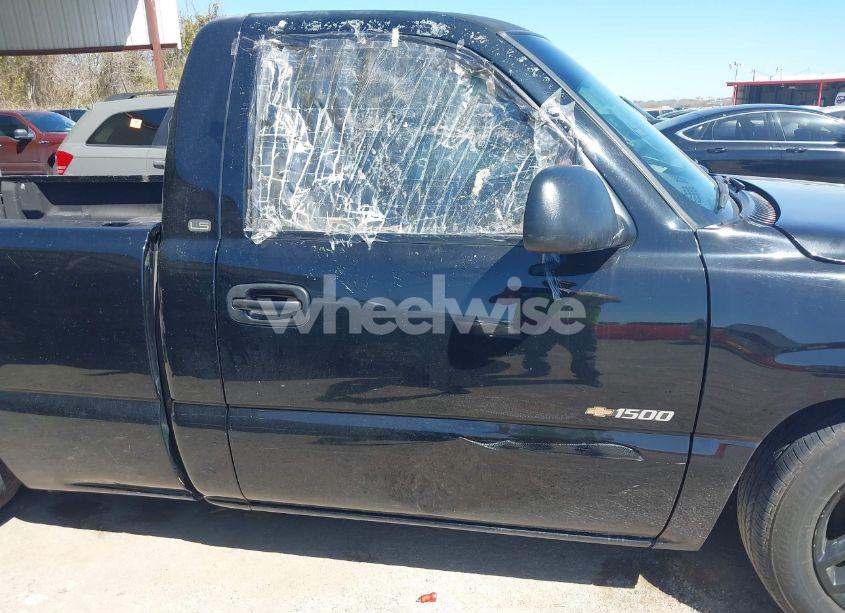 Photo 12 of 2002 Chevrolet Silverado 1500 (VIN 1GCEC14W32Z105146)