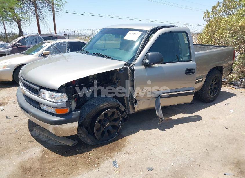 Photo 2 of 2002 Chevrolet Silverado 1500 (VIN 1GCEC14W32Z293134)