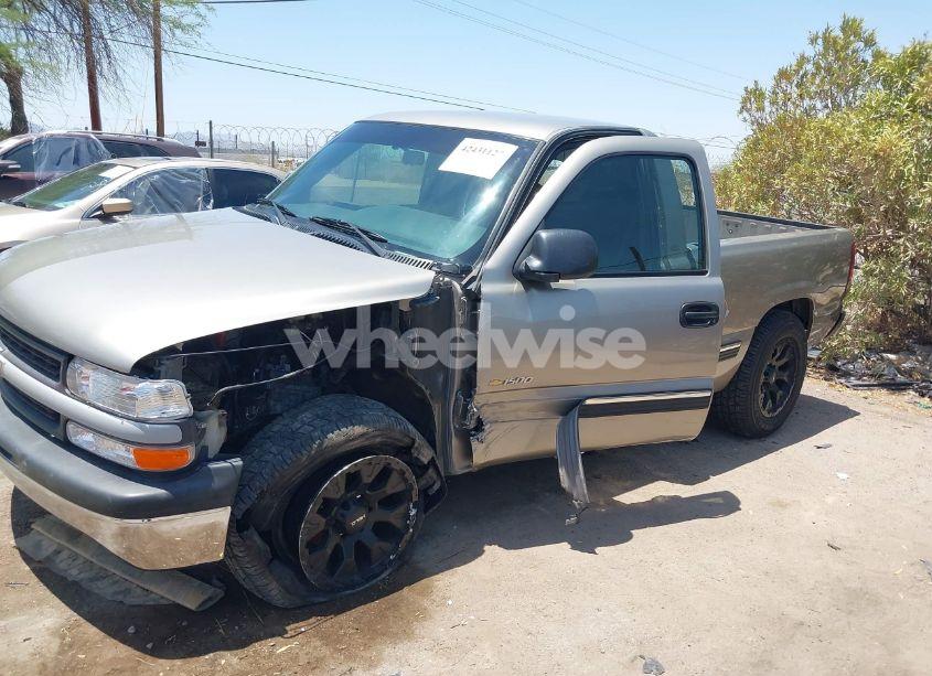 Photo 6 of 2002 Chevrolet Silverado 1500 (VIN 1GCEC14W32Z293134)