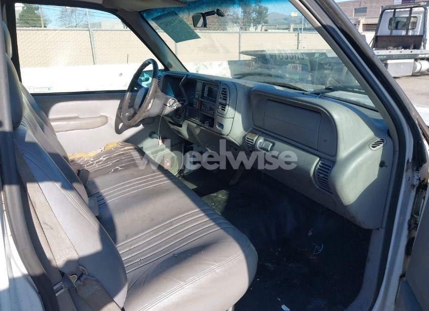 Photo 8 of 1998 Chevrolet C1500 FLEETSIDE W/T (VIN 1GCEC14W3WZ195386)