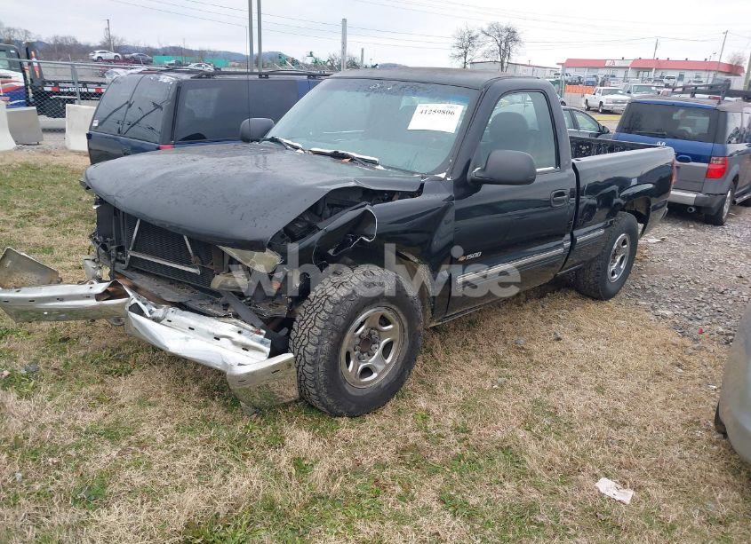 Photo 2 of 2000 Chevrolet Silverado 1500 (VIN 1GCEC14W3YZ220497)