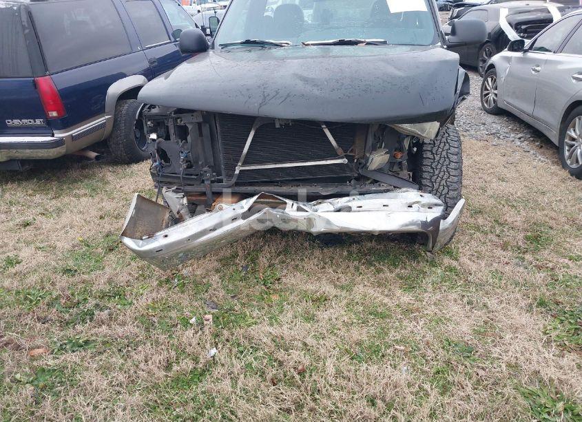 Photo 6 of 2000 Chevrolet Silverado 1500 (VIN 1GCEC14W3YZ220497)