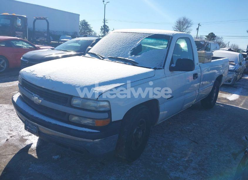 Photo 2 of 2001 Chevrolet Silverado 1500 (VIN 1GCEC14W41Z106496)