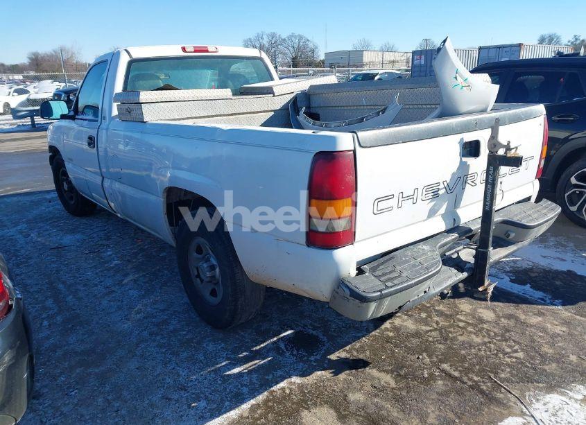 Photo 3 of 2001 Chevrolet Silverado 1500 (VIN 1GCEC14W41Z106496)