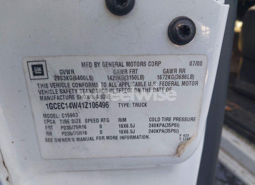 Photo 9 of 2001 Chevrolet Silverado 1500 (VIN 1GCEC14W41Z106496)