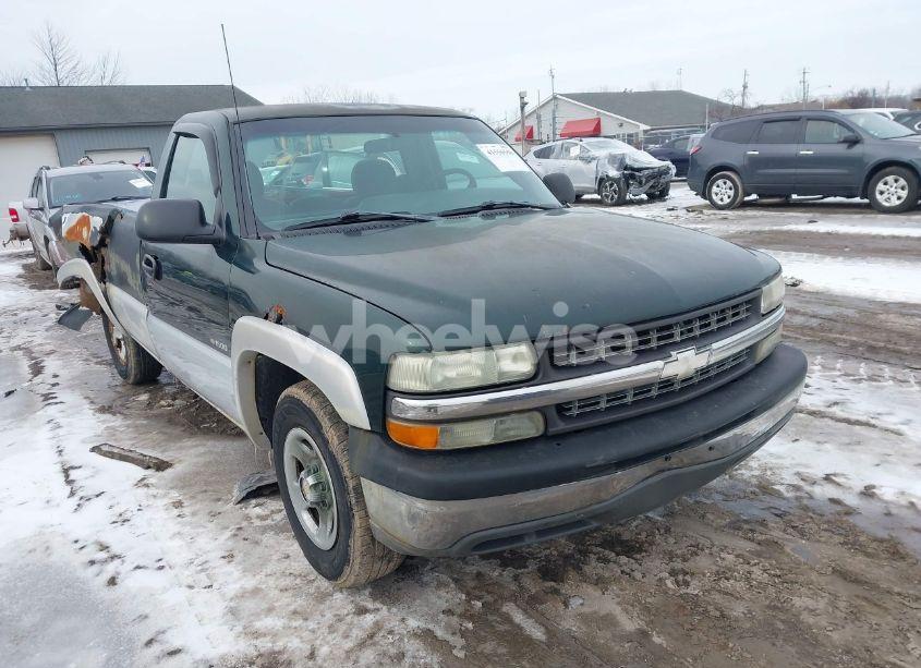 2001 Chevrolet Silverado 1500 (VIN 1GCEC14W41Z274073) main photo