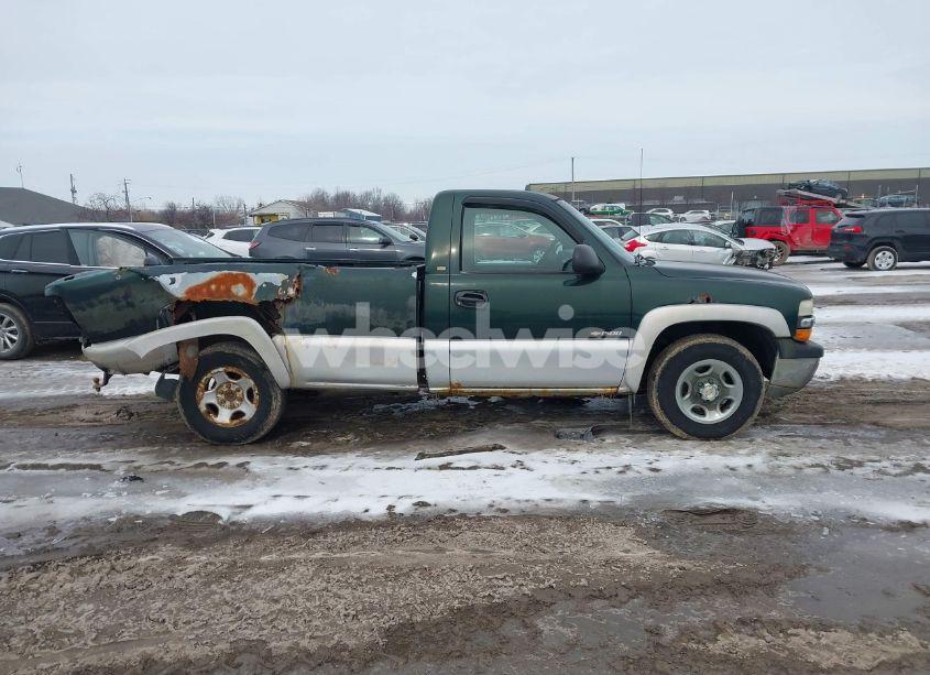 Photo 13 of 2001 Chevrolet Silverado 1500 (VIN 1GCEC14W41Z274073)