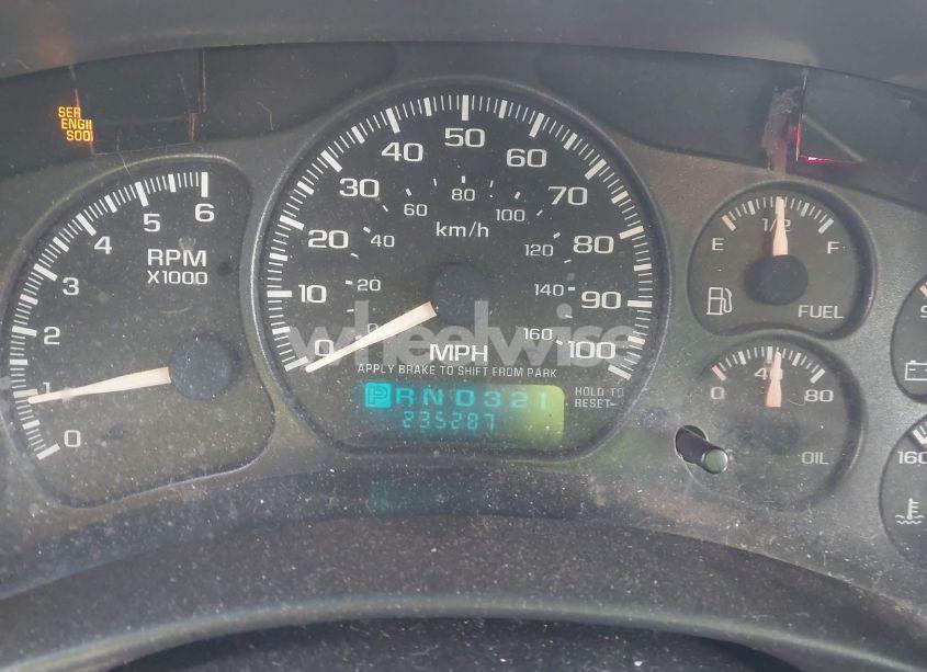 Photo 15 of 2001 Chevrolet Silverado 1500 (VIN 1GCEC14W41Z274073)