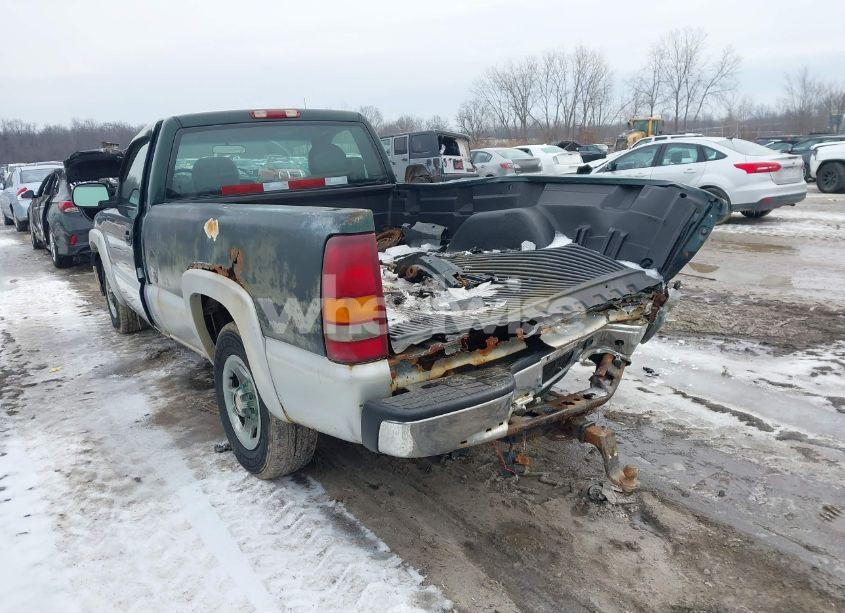 Photo 3 of 2001 Chevrolet Silverado 1500 (VIN 1GCEC14W41Z274073)