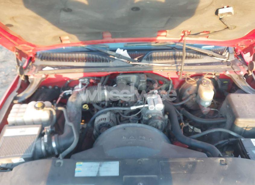 Photo 10 of 2002 Chevrolet Silverado 1500 (VIN 1GCEC14W42Z122876)